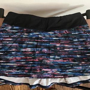 Size 8 Lululemon multi color running - tennis skirt